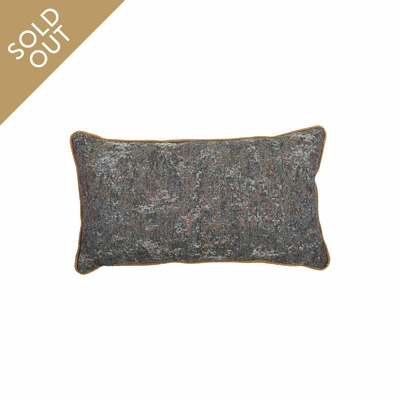 Luxurious cushion rectangular Longue in false unit fabric