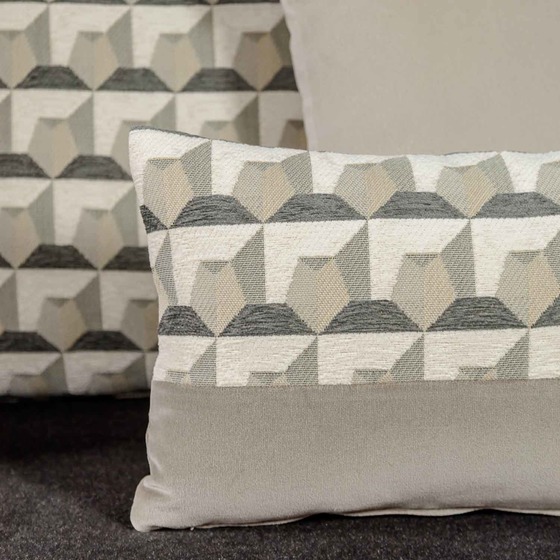 Luxurious cushion rectangular Simple Orizzontal in geometric fabric