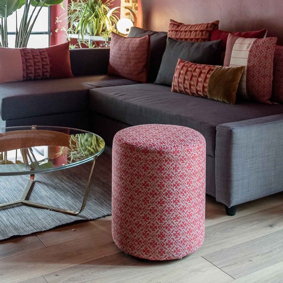 Luxurious round Pouf in geometric fabric