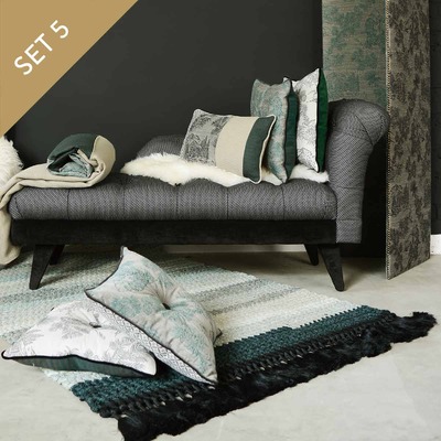 Luxurious Cushions' Set in designer fabric