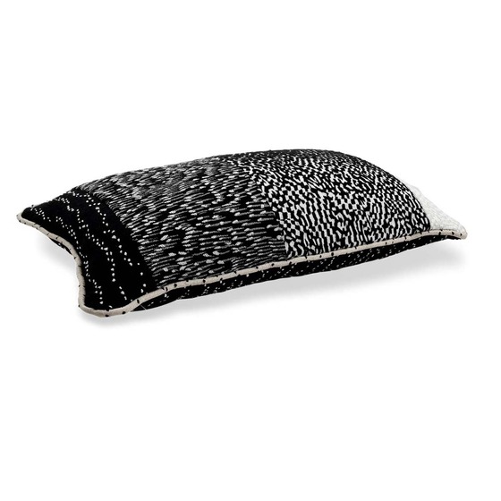 Luxurious cushion rectangular Bandè in false unit fabric
