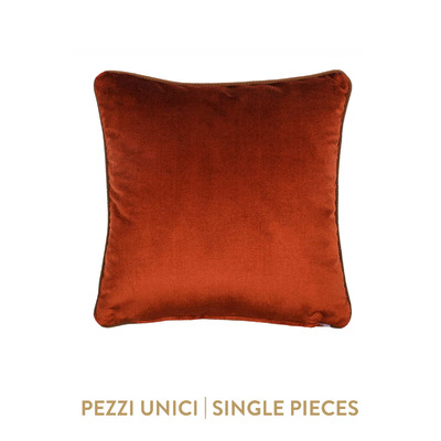 Luxurious cushion square Carrè in solid color velvet