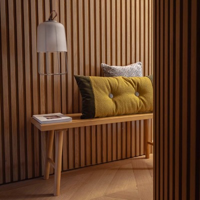 Luxurious cushion rectangular Zeta in false unit fabric