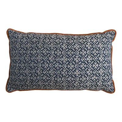Luxurious cushion rectangular Longue in geometric fabric